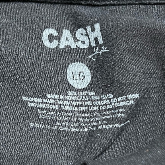 JOHNNY Cash The Man in Black Men’s Tee (Sz L) - Picture 4 of 6